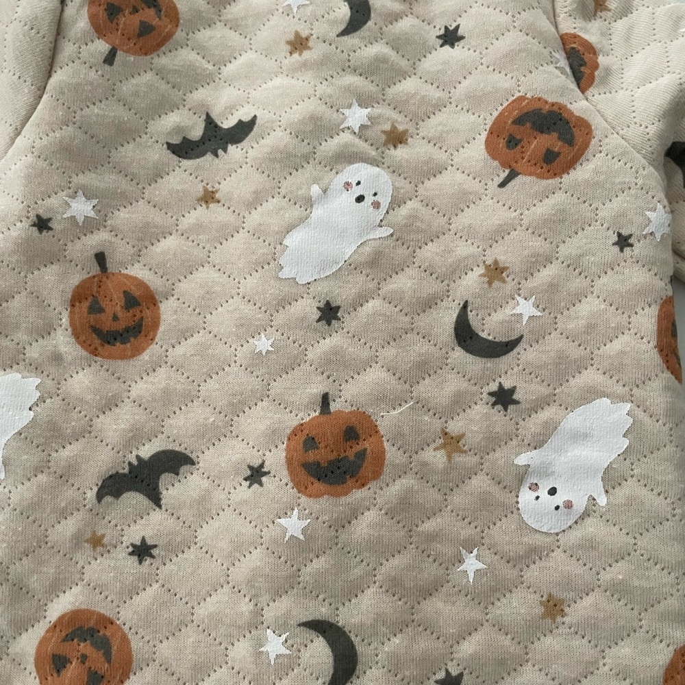 Lila And Jack Halloween One Piece Snap Button Footed Sleeper Size 0-3m in cream - Picture 5 of 5